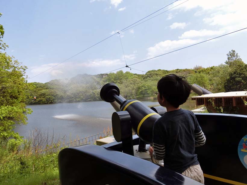 淡路島公園はアスレチックとクレヨンしんちゃんで遊べるゾ おやこ