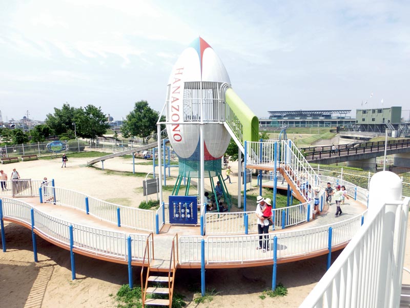 花園中央公園 大型遊具 ロケット広場