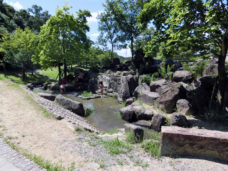 こうのすやま公園(城陽市総合運動公園) 水遊び じゃぶじゃぶ池 