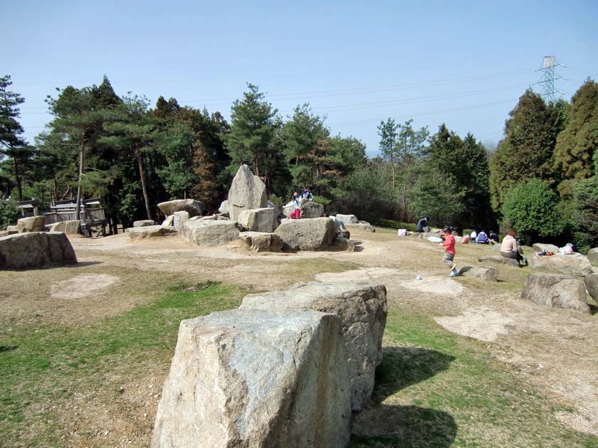 京都府立山城総合運動公園(太陽が丘) ストーンサークル