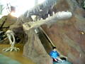 ビッグバン 室内遊び場 化石の洞窟